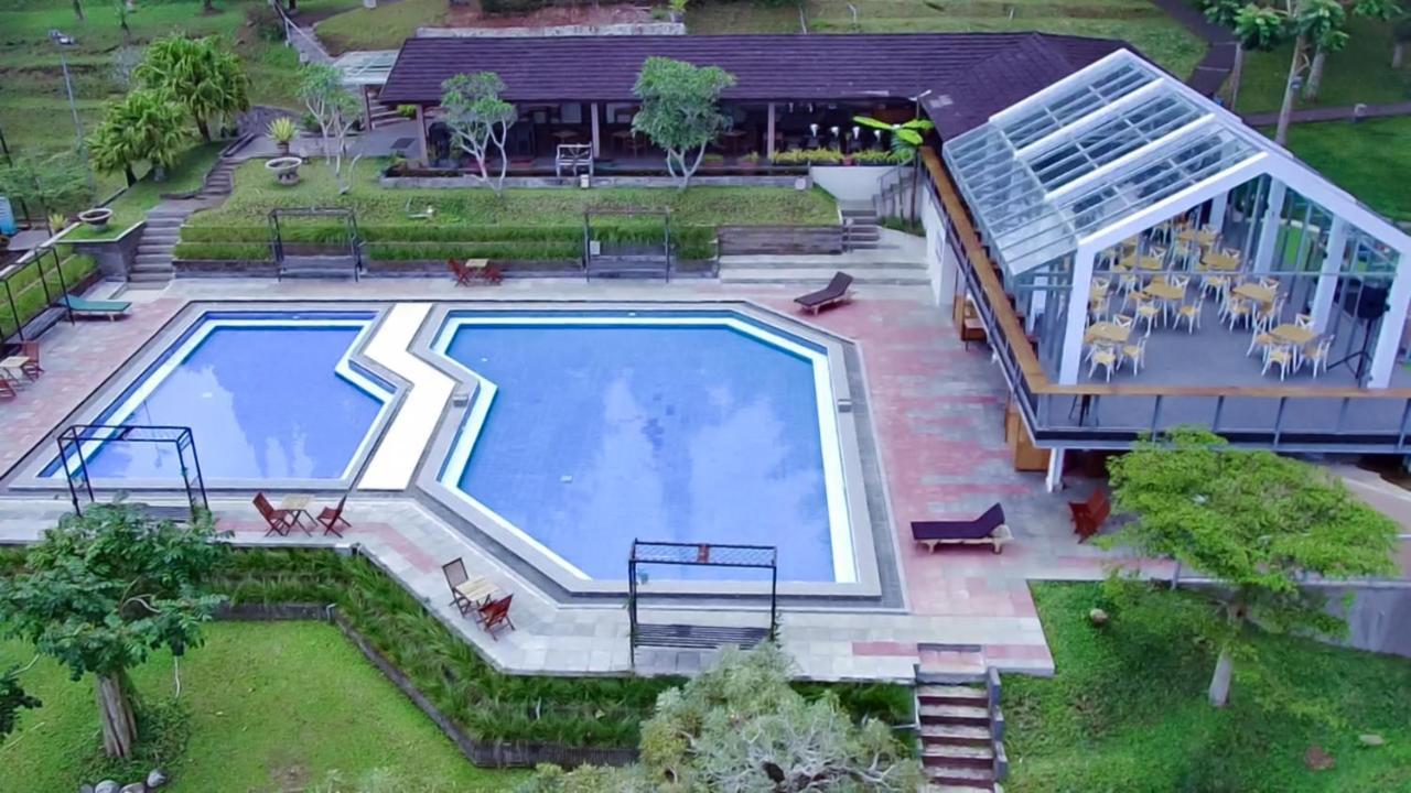 Lembang Asri Resort Exterior foto
