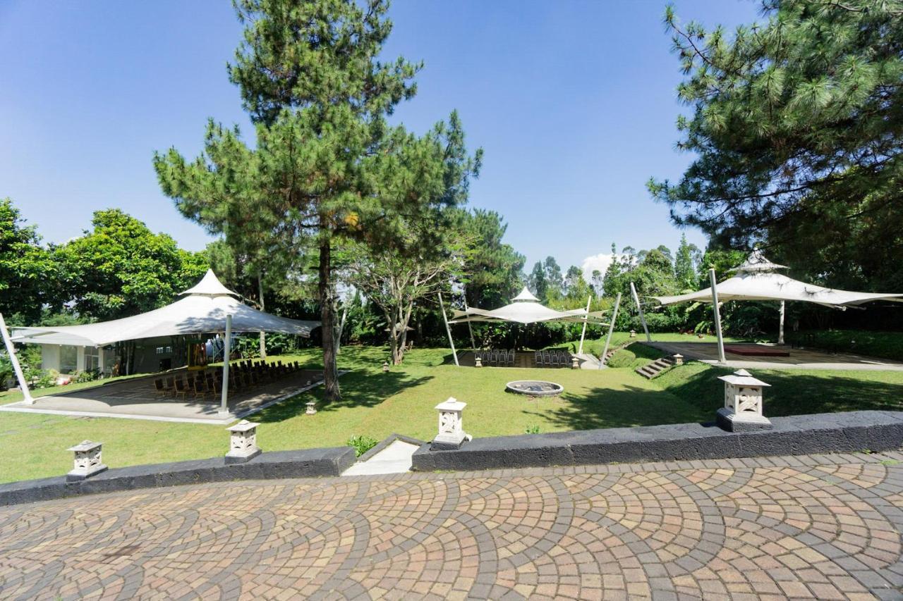 Lembang Asri Resort Exterior foto