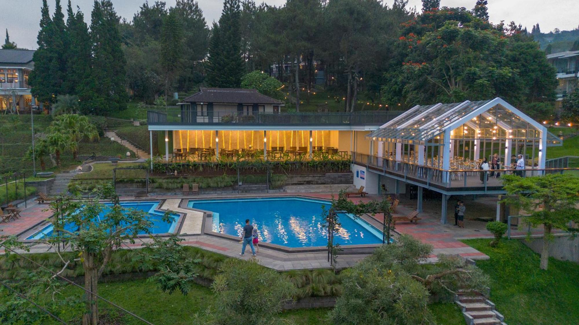 Lembang Asri Resort Exterior foto